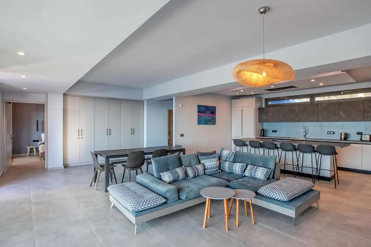Ratzaklíon Exclusive Villa Petalouda 0*,  יוון