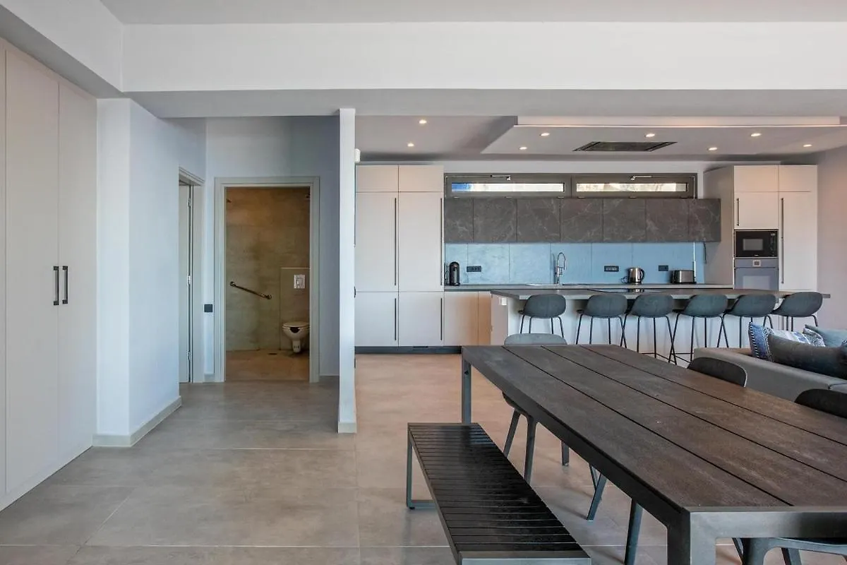 Ratzaklíon Exclusive Villa Petalouda