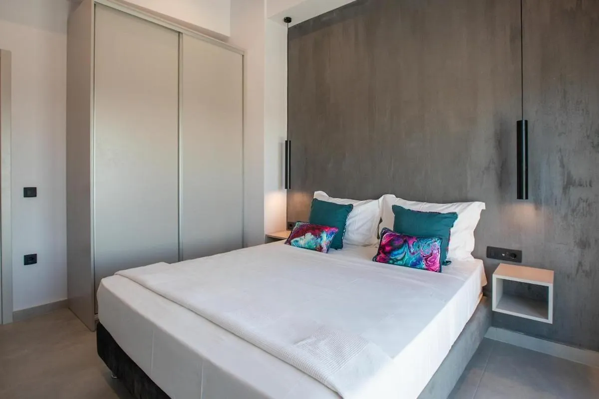 Ratzaklíon Exclusive Villa Petalouda 0*,  יוון